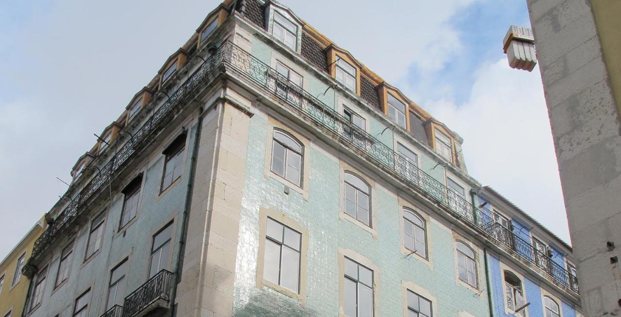 Quarto Com Varanda Na Rua Dos Douradores Lisbon Exterior photo